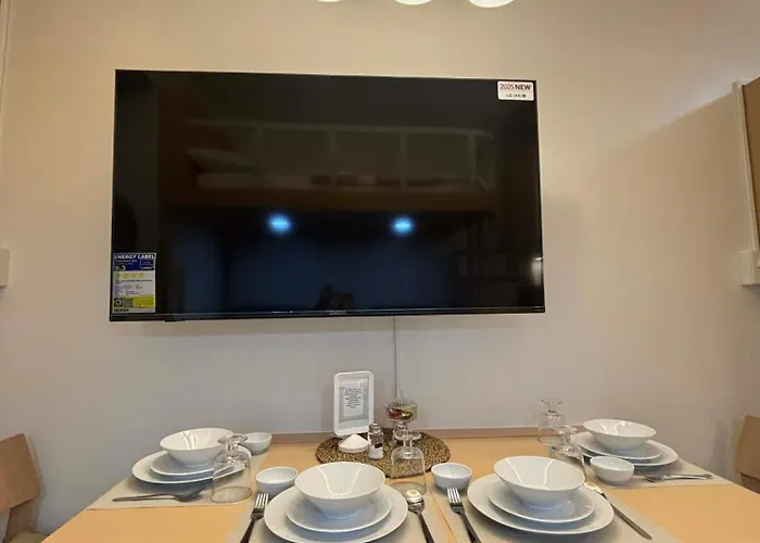 Shore 2 Peak Loft Near Mall Of